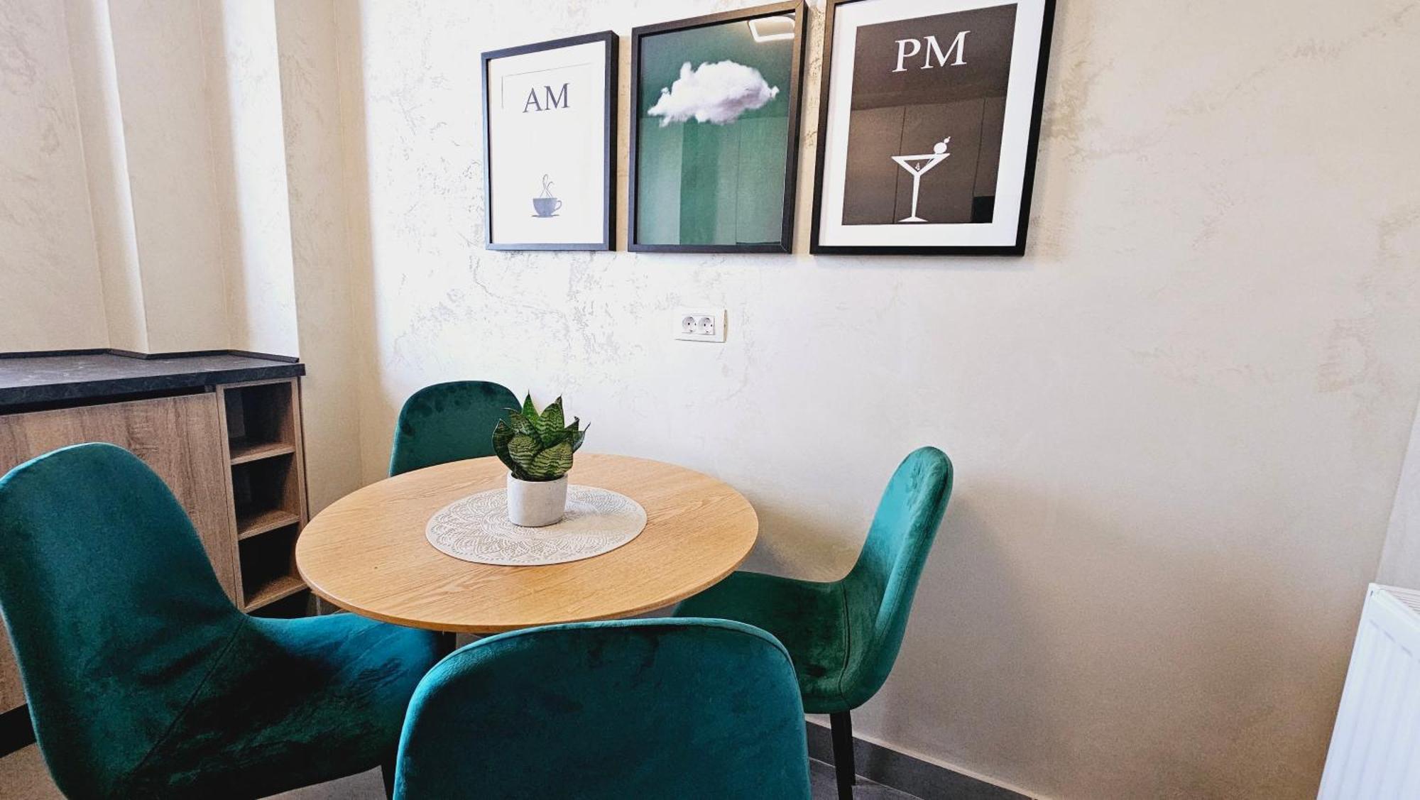 Cozy Apartments - Panoramic Suites Near Coresi Mall #Braşov Dış mekan fotoğraf